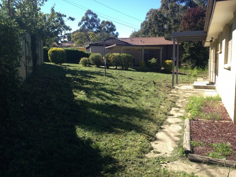 70 Degraves Crescent, Wanniassa ACT 2903