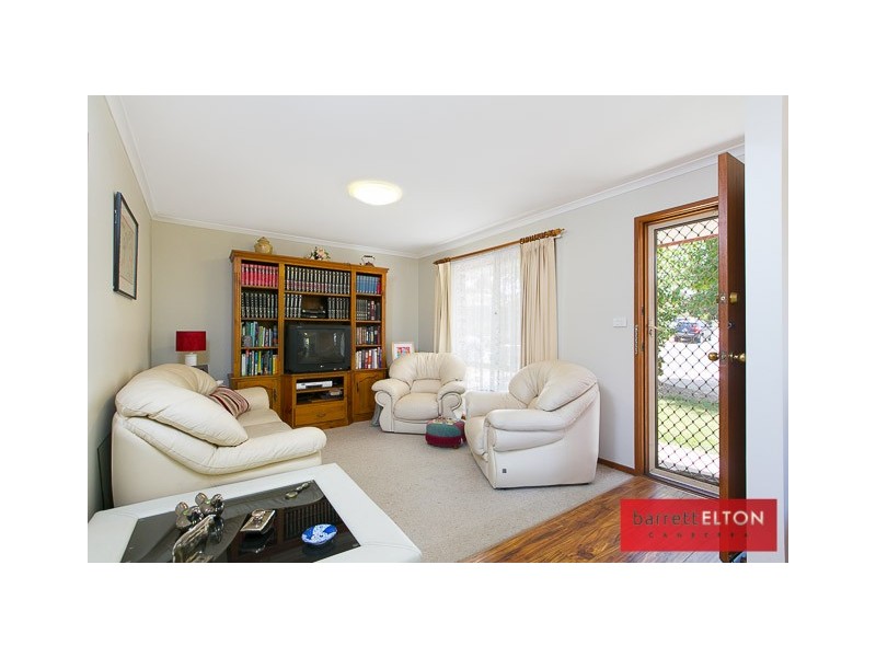 16 Kilburn Close, Dunlop ACT 2615