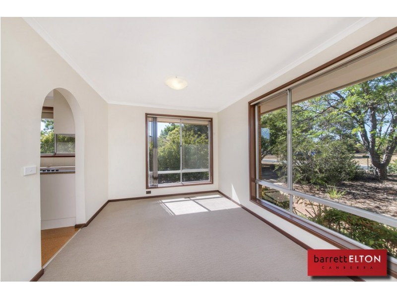352 Southern Cross Drive, Macgregor ACT 2615