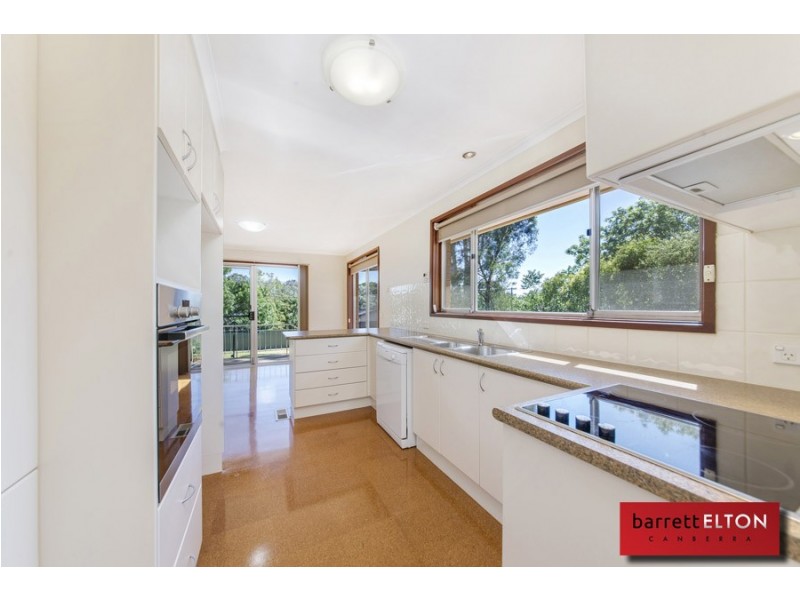 352 Southern Cross Drive, Macgregor ACT 2615