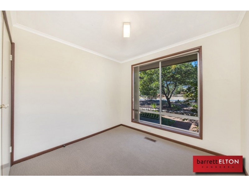 352 Southern Cross Drive, Macgregor ACT 2615