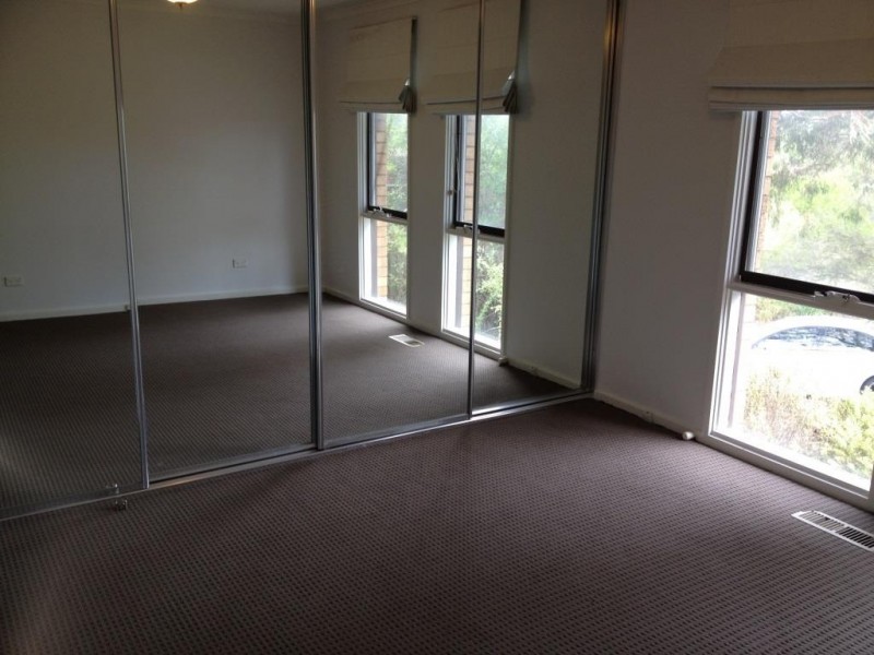 2 Oats Place, Kambah ACT 2902