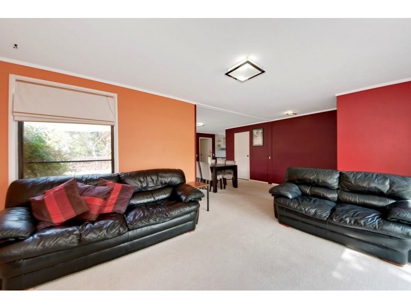 2 Rumker Place, Charnwood ACT 2615