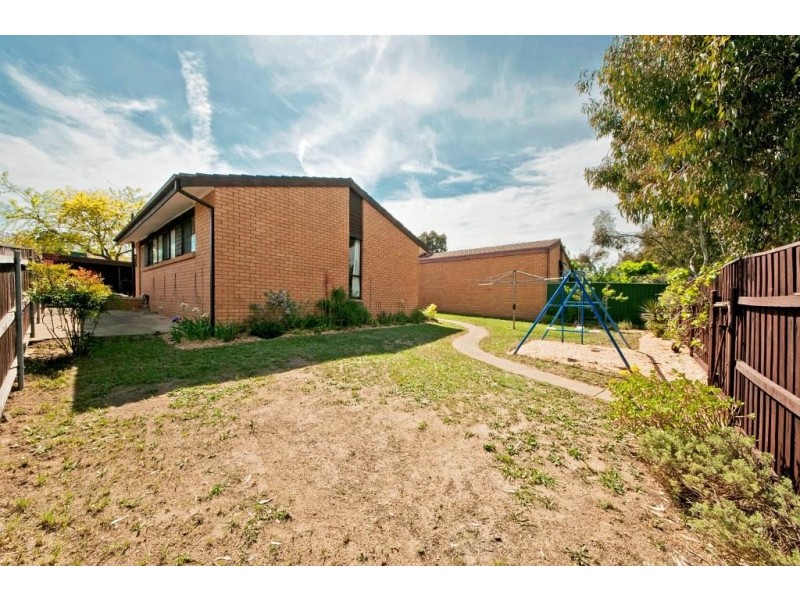 2 Rumker Place, Charnwood ACT 2615