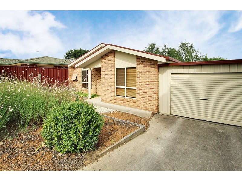 45 Evelyn Owen Crescent, Dunlop ACT 2615