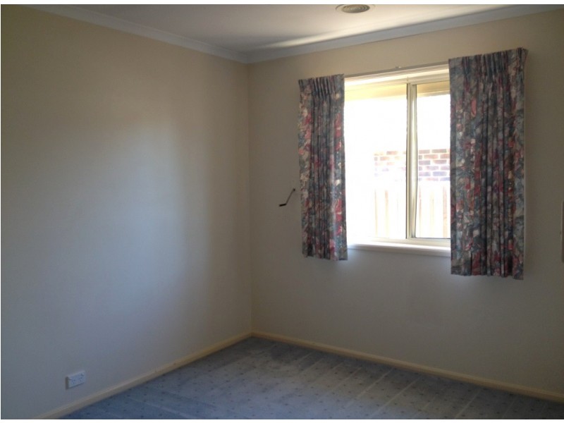 2/26 Jonsson Court, Dunlop ACT 2615