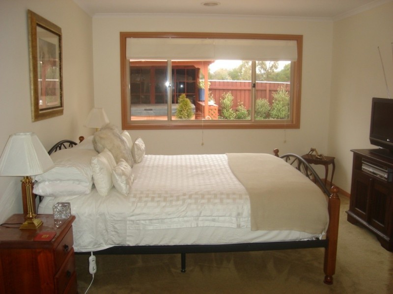 55 Bluestone Gardens, Jerrabomberra NSW 2619