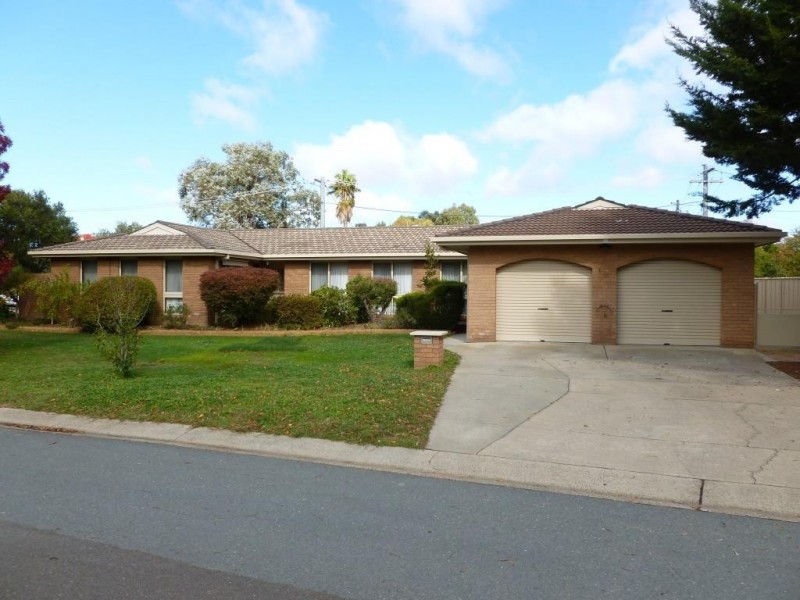 10 Neales Street, Kaleen ACT 2617