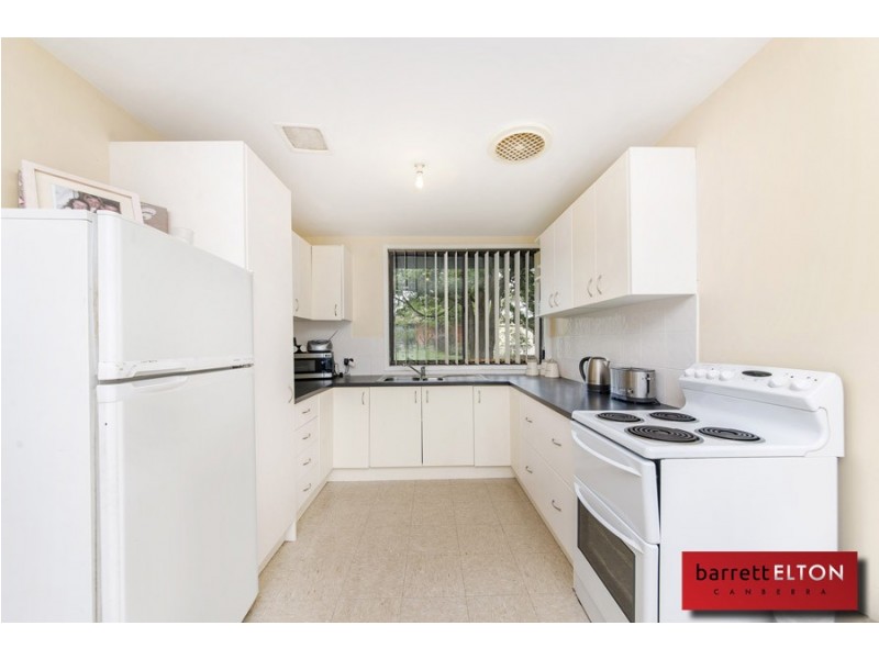 7 Waterfield Place, Charnwood ACT 2615