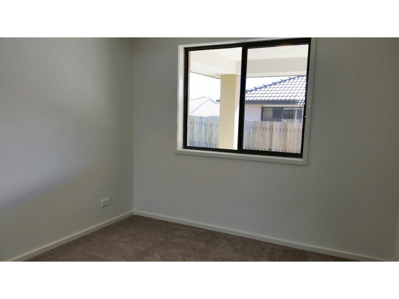 131 Macfarlane Burnet Avenue, Macgregor ACT 2615