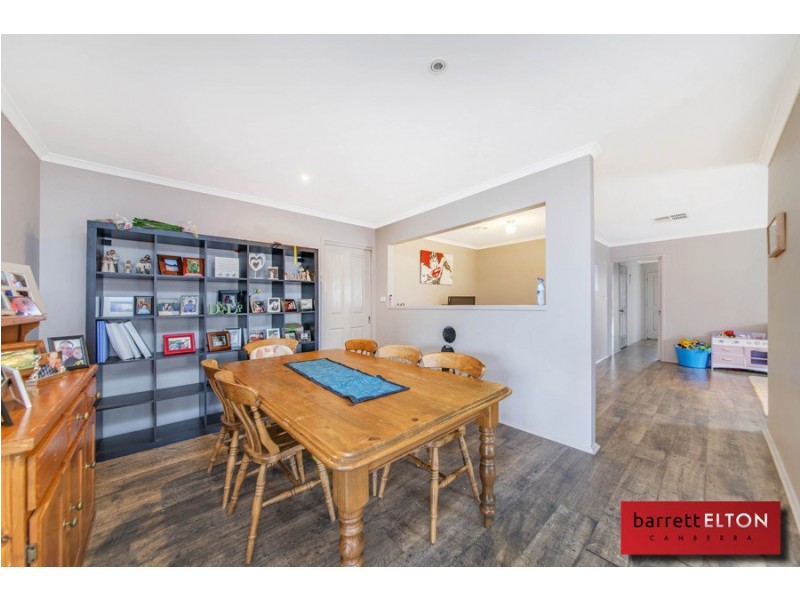 17 Pedrail Place, Dunlop ACT 2615