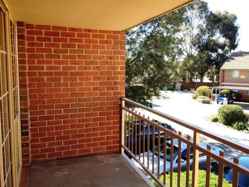 32/22 Archibald Street, Lyneham ACT 2602