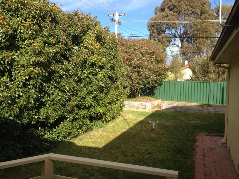 22 Dalley Crescent, Latham ACT 2615
