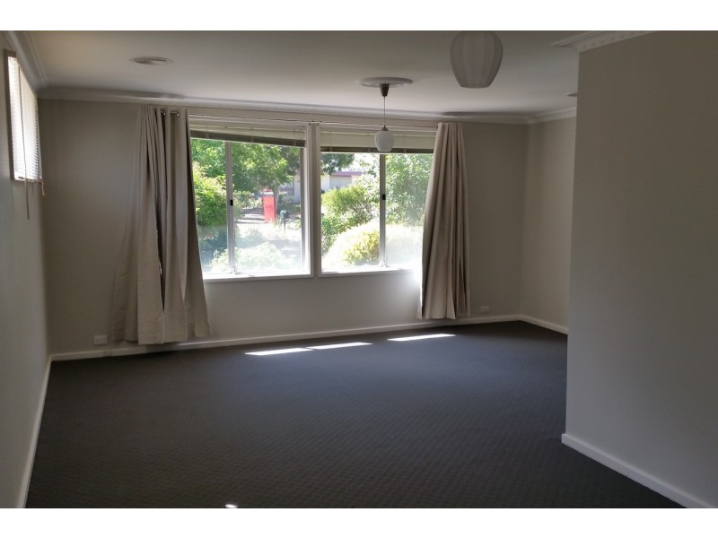 27 Macnaughton Street, Holt ACT 2615