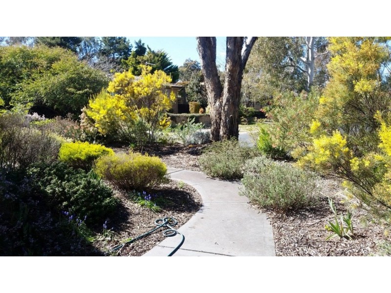 21 Jenner Court, Wanniassa ACT 2903