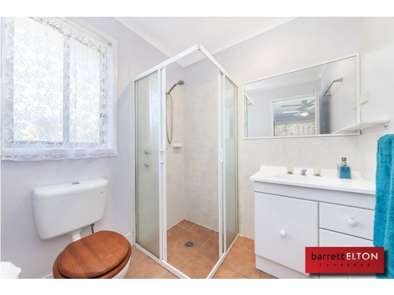 34 Tarrant Crescent, Dunlop ACT 2615