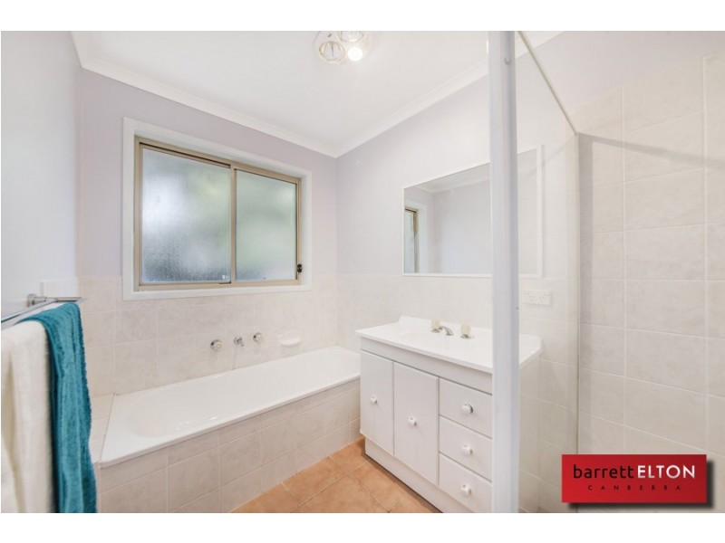 34 Tarrant Crescent, Dunlop ACT 2615