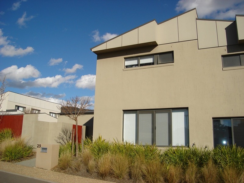 29/215 Aspinall Street, Watson ACT 2602