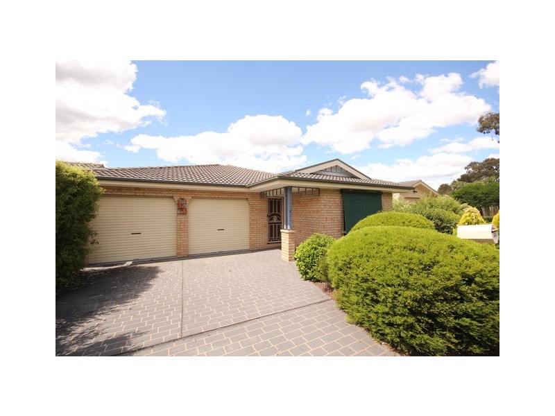 11 Bulalla Court, Ngunnawal ACT 2913