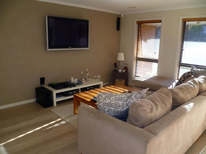 19 Siroset Close, Dunlop ACT 2615