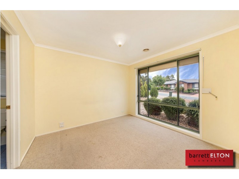 6 Swallow Street, Dunlop ACT 2615