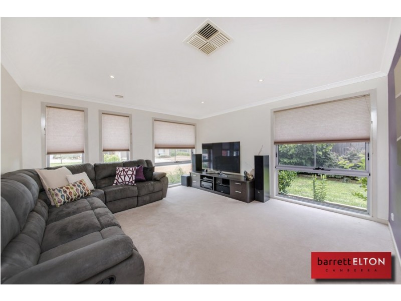 24 Waterworth Street, Dunlop ACT 2615