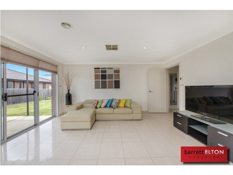 24 Waterworth Street, Dunlop ACT 2615