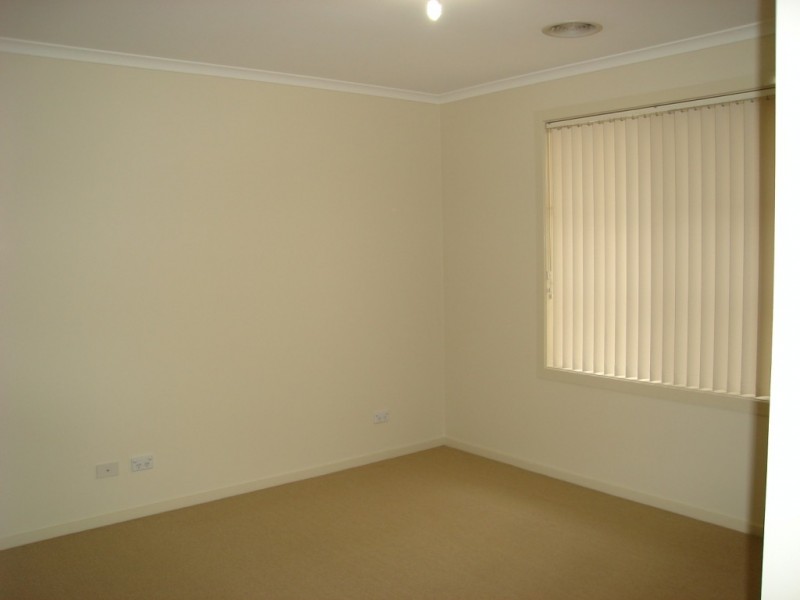 12 Paisley Street, Nicholls ACT 2913