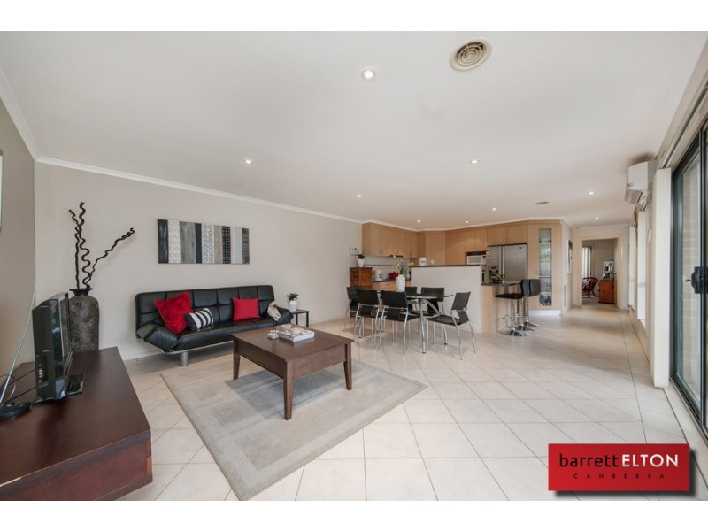 283 Anthony Rolfe Avenue, Gungahlin ACT 2912