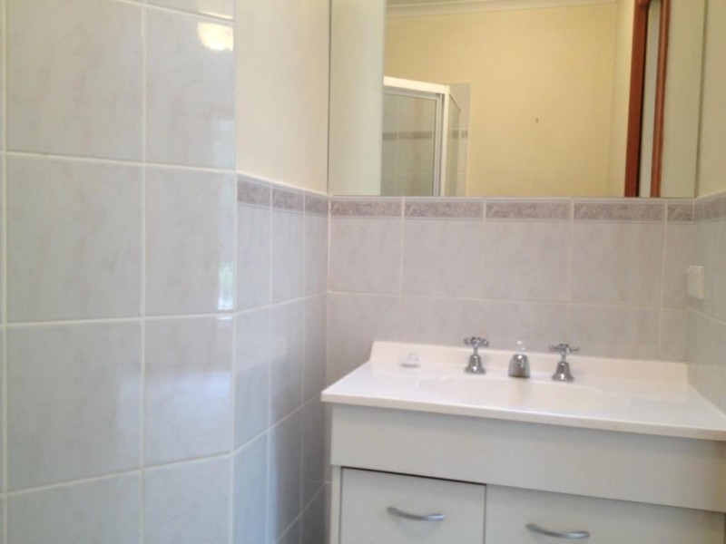 54 Britten Jones Drive, Holt ACT 2615