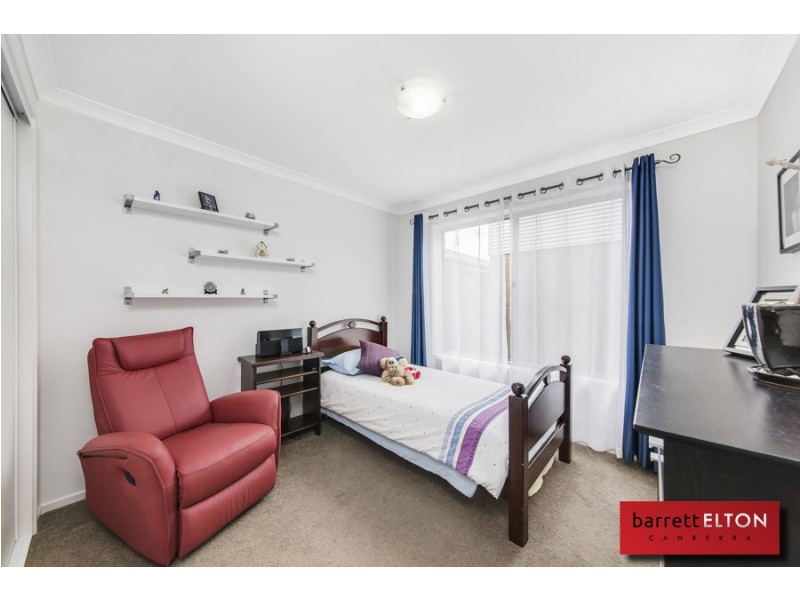 34 Audrey Cahn Street, Macgregor ACT 2615