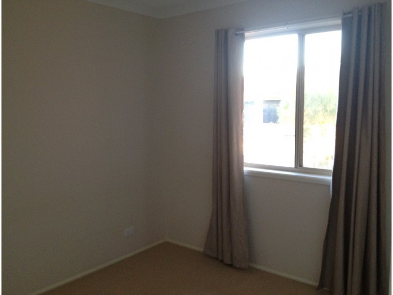 36 Bedourie Street, Dunlop ACT 2615