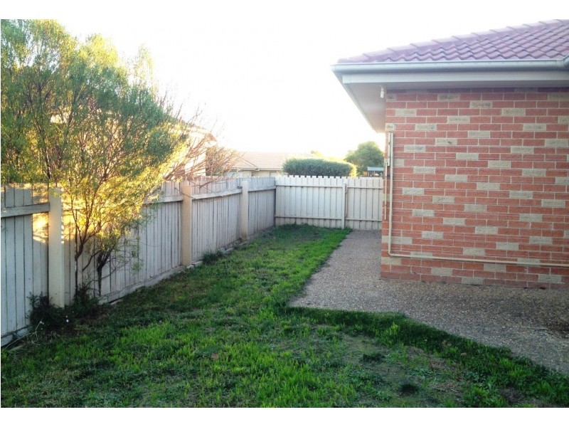 36 Bedourie Street, Dunlop ACT 2615