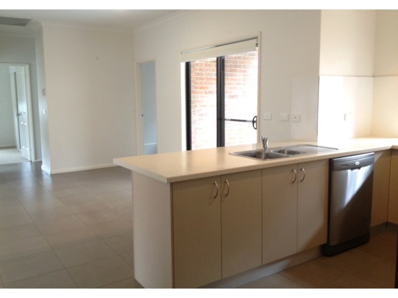 8 Dundalli Street, Bonner ACT 2914