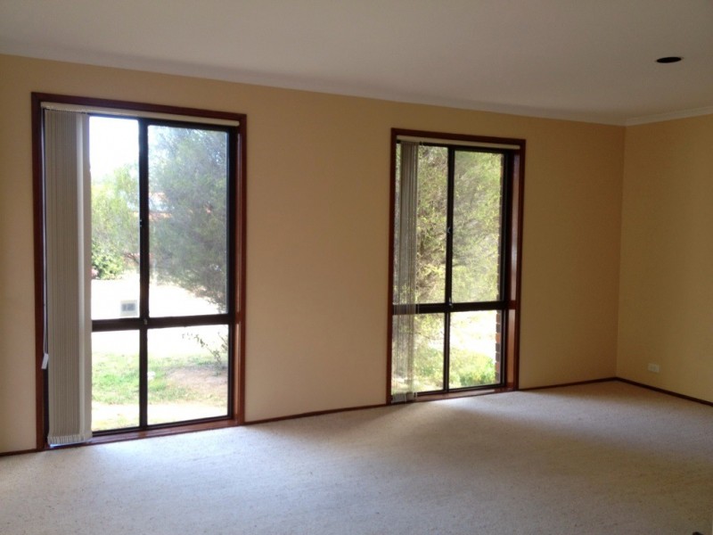 18 Collicott Circuit, Macquarie ACT 2614