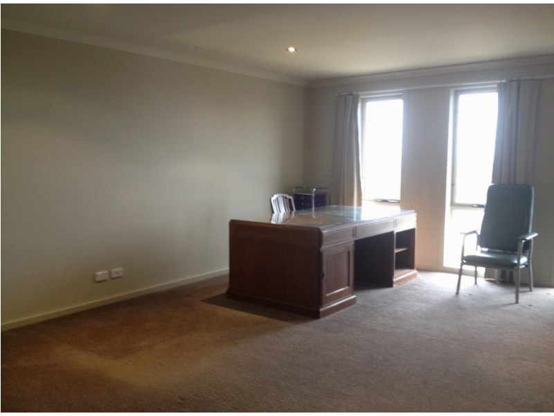 17 Beanland Street, Casey ACT 2913