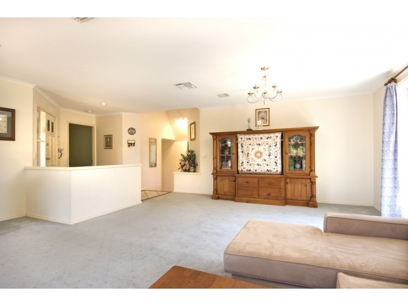 14 Pomeroy Street, Dunlop ACT 2615
