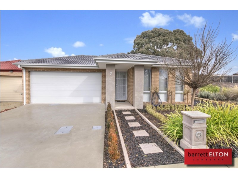 7 John Holt Street, Macgregor ACT 2615