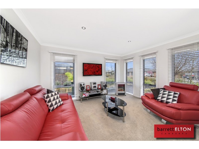 7 John Holt Street, Macgregor ACT 2615