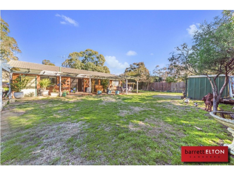14 McQuade Close, Charnwood ACT 2615