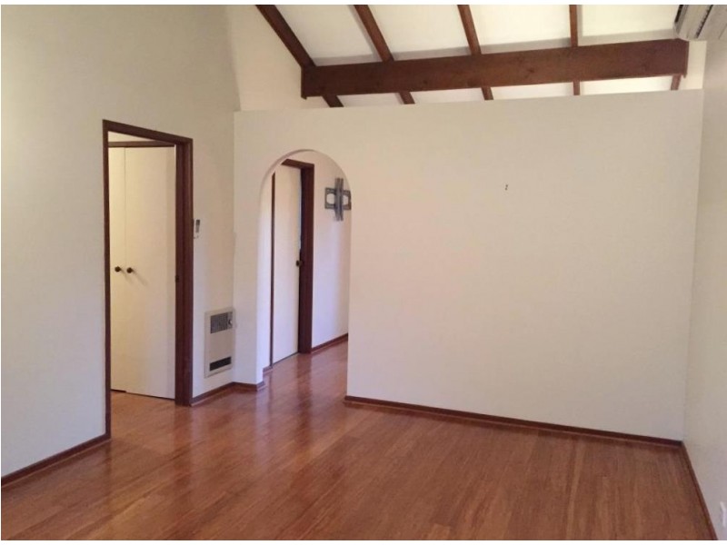 12/28 Ringrose Crescent, Isaacs ACT 2607