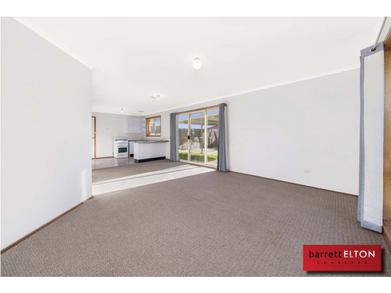 1 Hall Place, Banks ACT 2906