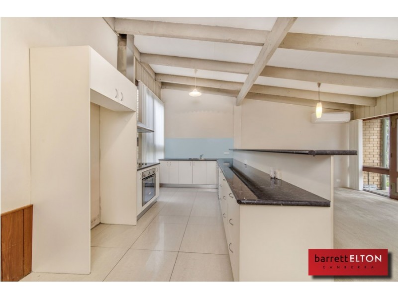 42 Gillespie Street, Weetangera ACT 2614
