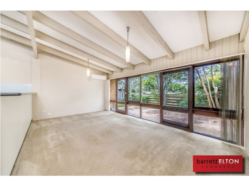 42 Gillespie Street, Weetangera ACT 2614