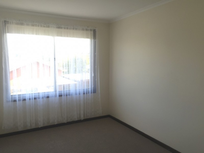 24 Barber Crescent, Flynn ACT 2615