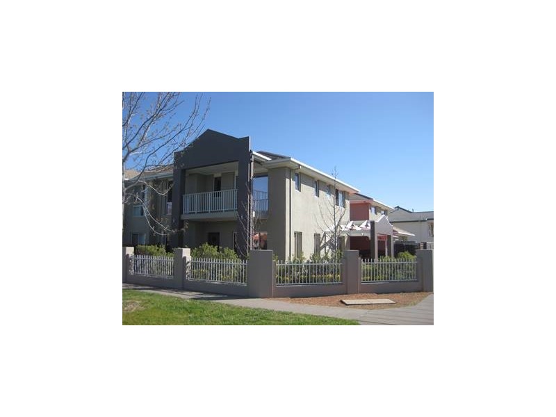 2 Jenolan Street, Harrison ACT 2914