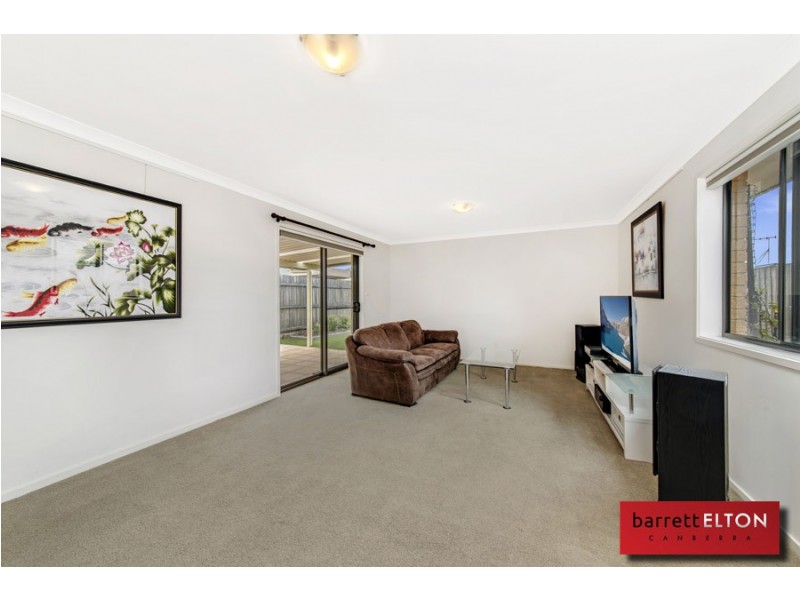 50 Hilda Kincaid Crescent, Macgregor ACT 2615