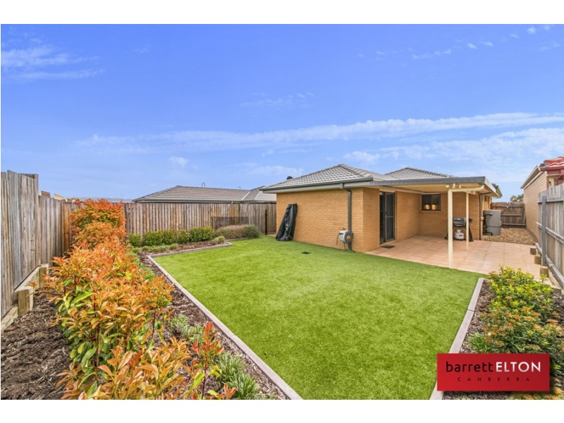 50 Hilda Kincaid Crescent, Macgregor ACT 2615