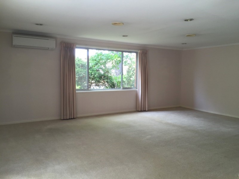 104 Atherton Street, Downer ACT 2602