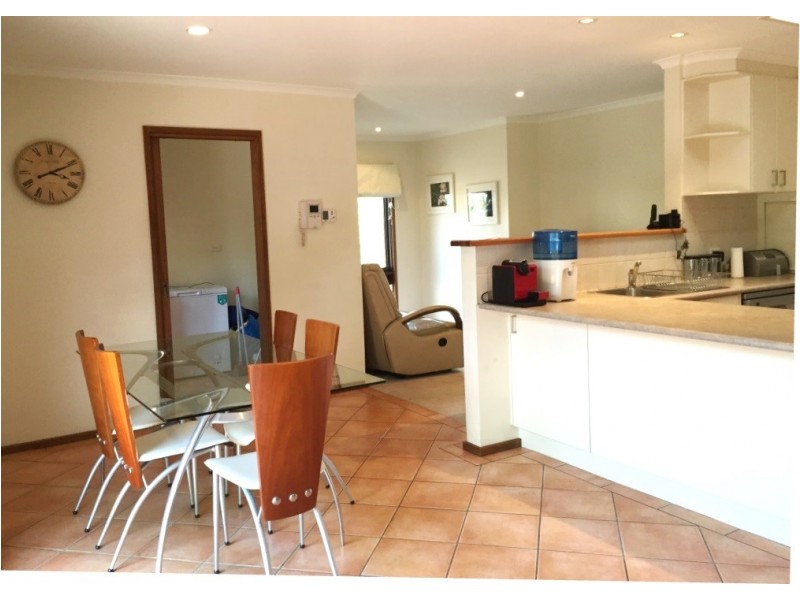 4 Laver Place, Melba ACT 2615